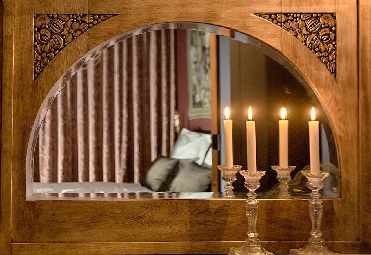 Bed & Breakfast Royal Swans B&B Bruges Belgium
