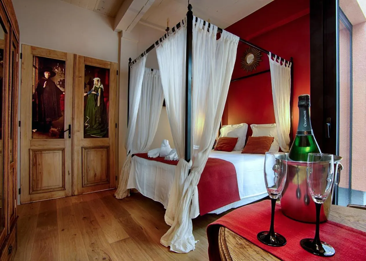 Royal Swans B&B Bruges Belgium