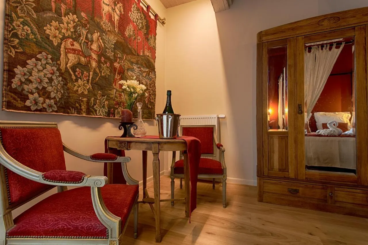 Bed & Breakfast Royal Swans B&B Bruges Belgium